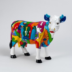 Pop-Art cow sculpture